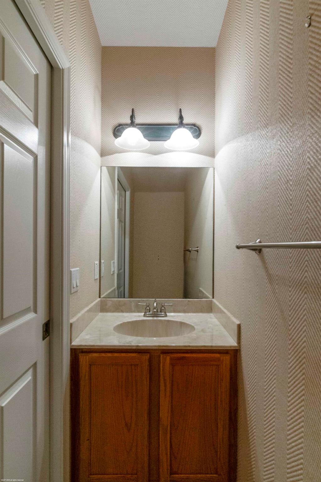 TOWNE PLACE - Residential