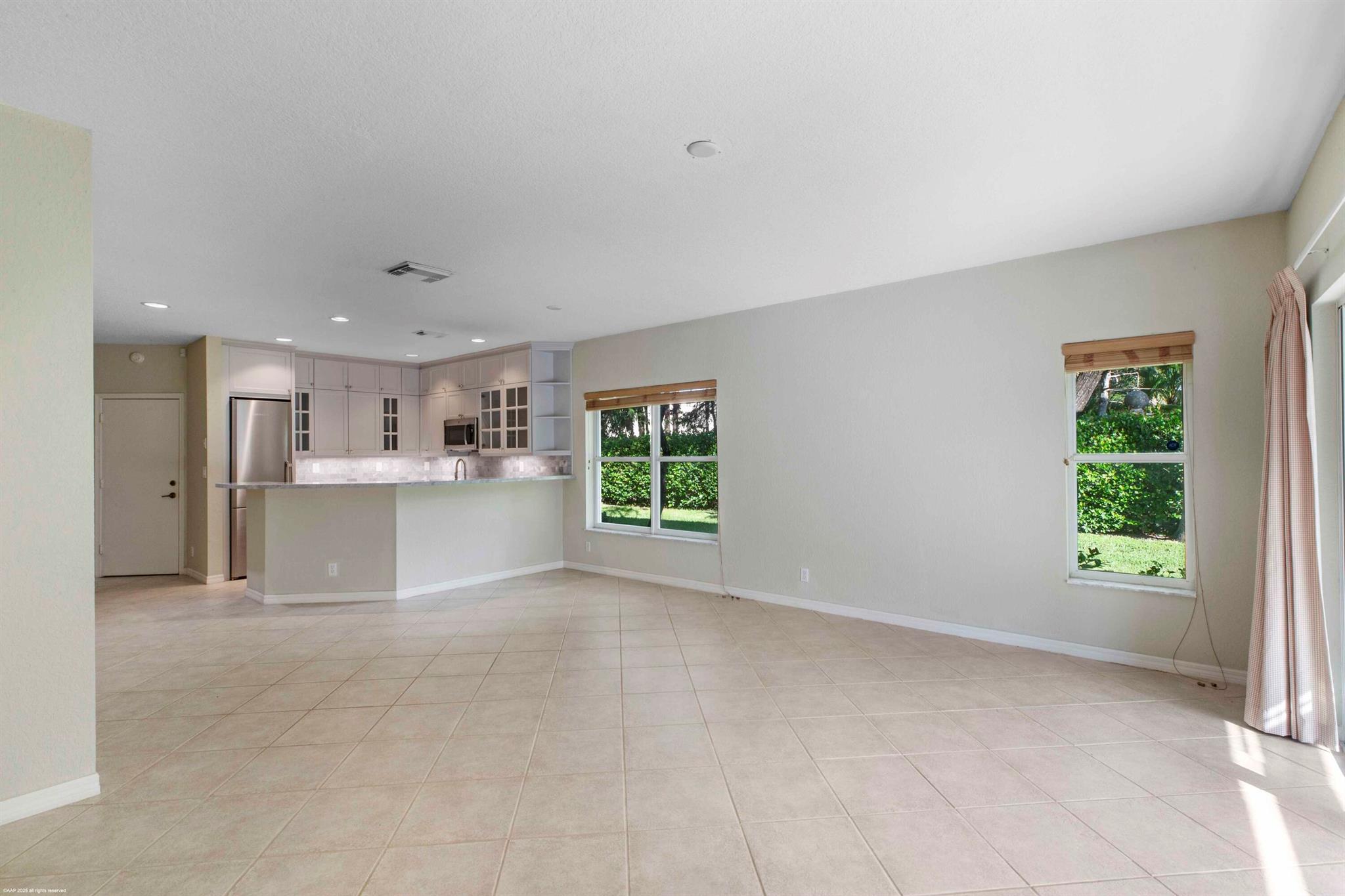 TOWNE PLACE - Residential