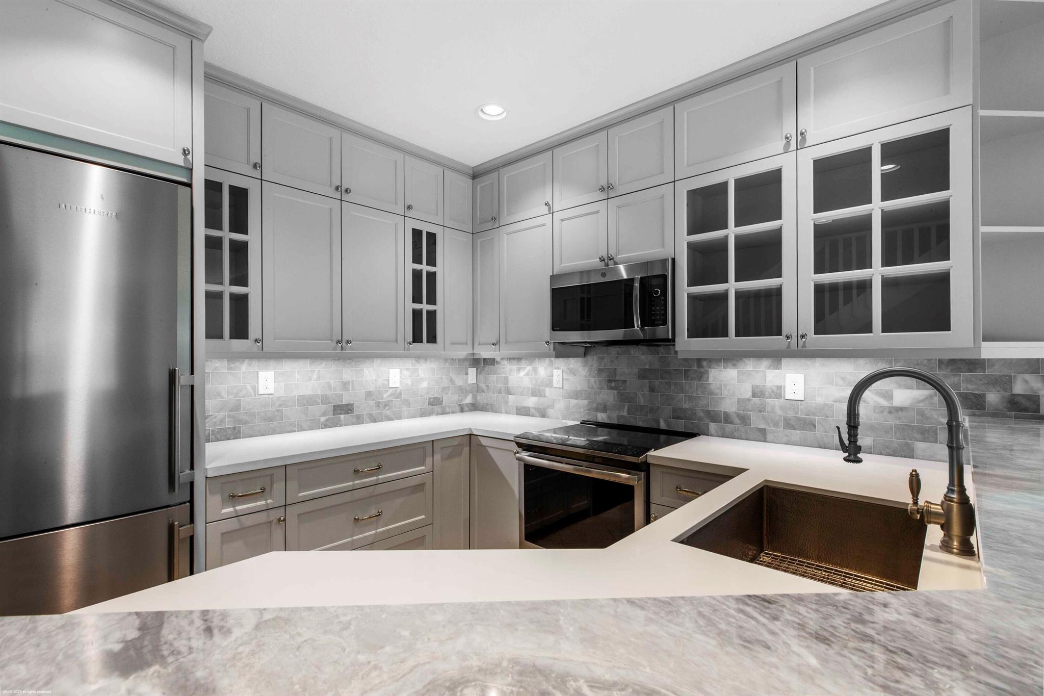 TOWNE PLACE - Residential