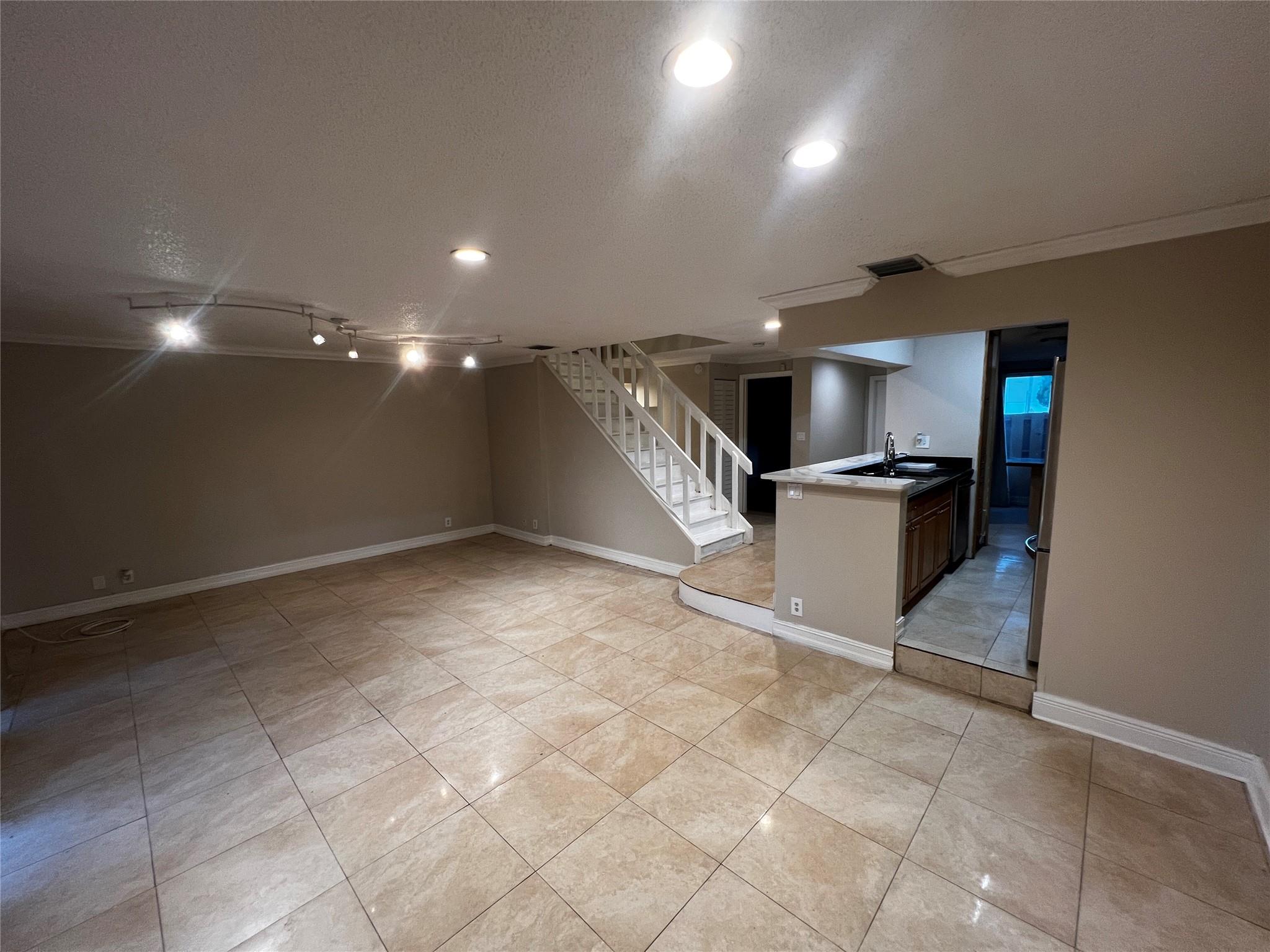 Townhouses At Jacaranda C - Residential Lease