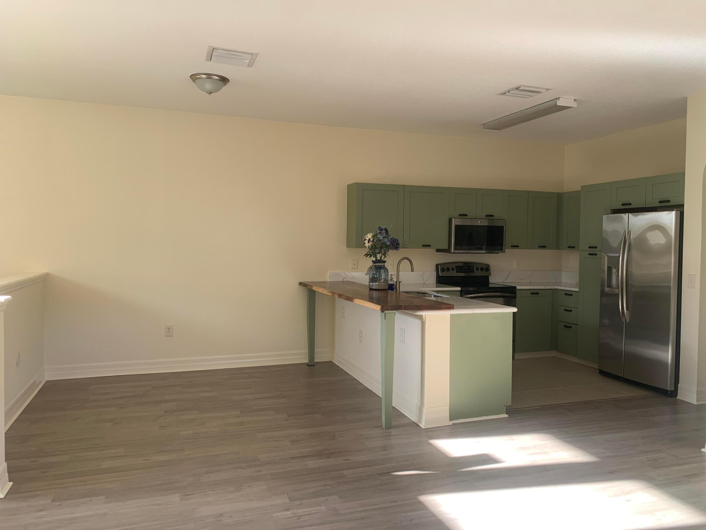47 SE SEDONA Circle 202