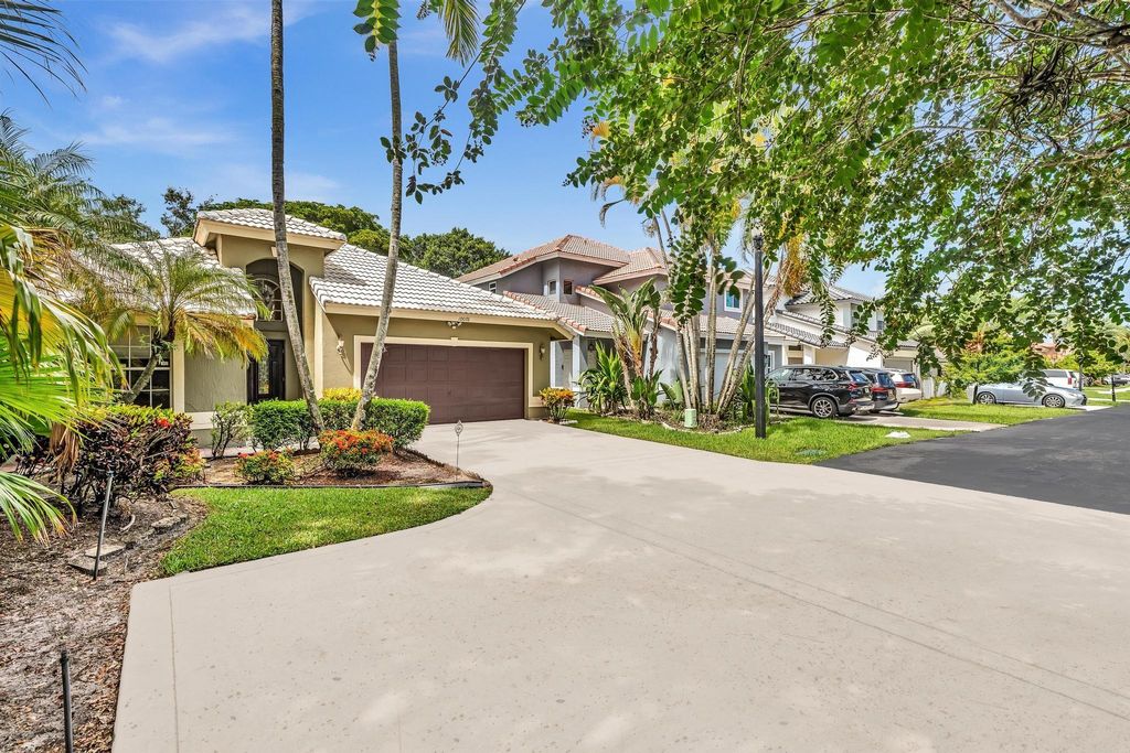 Photo of 10076 Aqua Vista Way, Boca Raton, FL 33428 (MLS # F10509805)