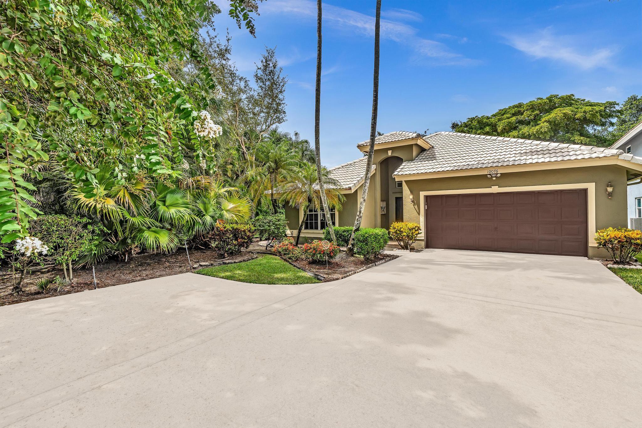 10076 Aqua Vista Way