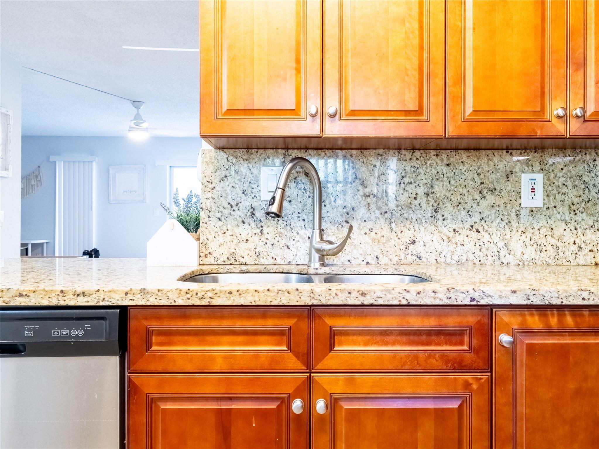 483 N Pine Island Rd 101