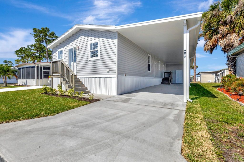 Photo of 9012 Fomento Bay, Boynton Beach, FL 33436 (MLS # R11083213)
