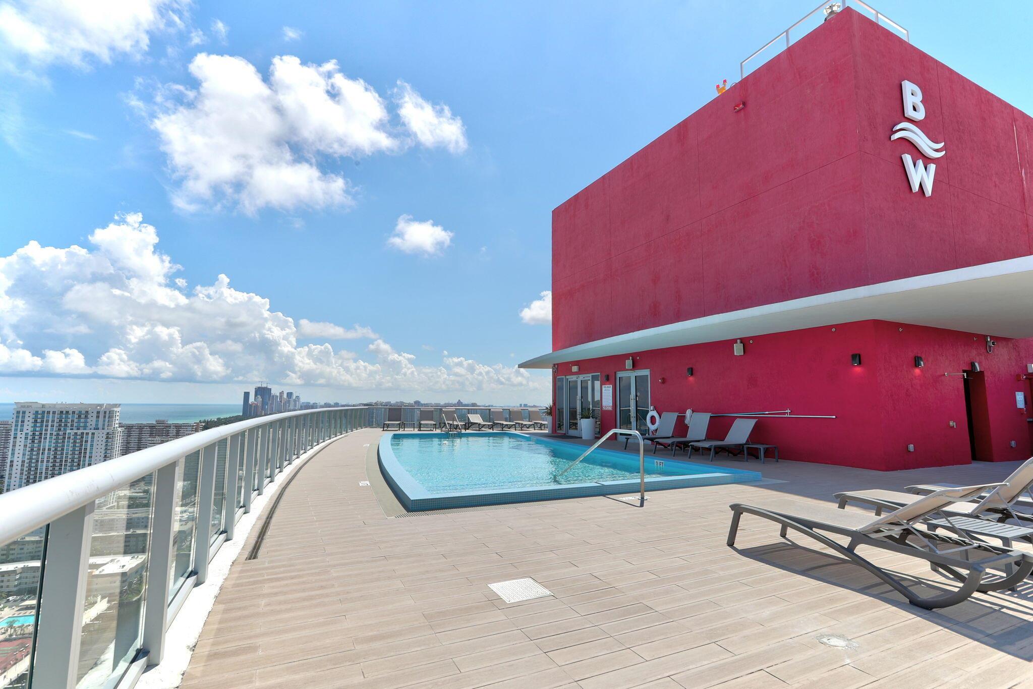 BEACHWALK CONDOMINIUM - Residential