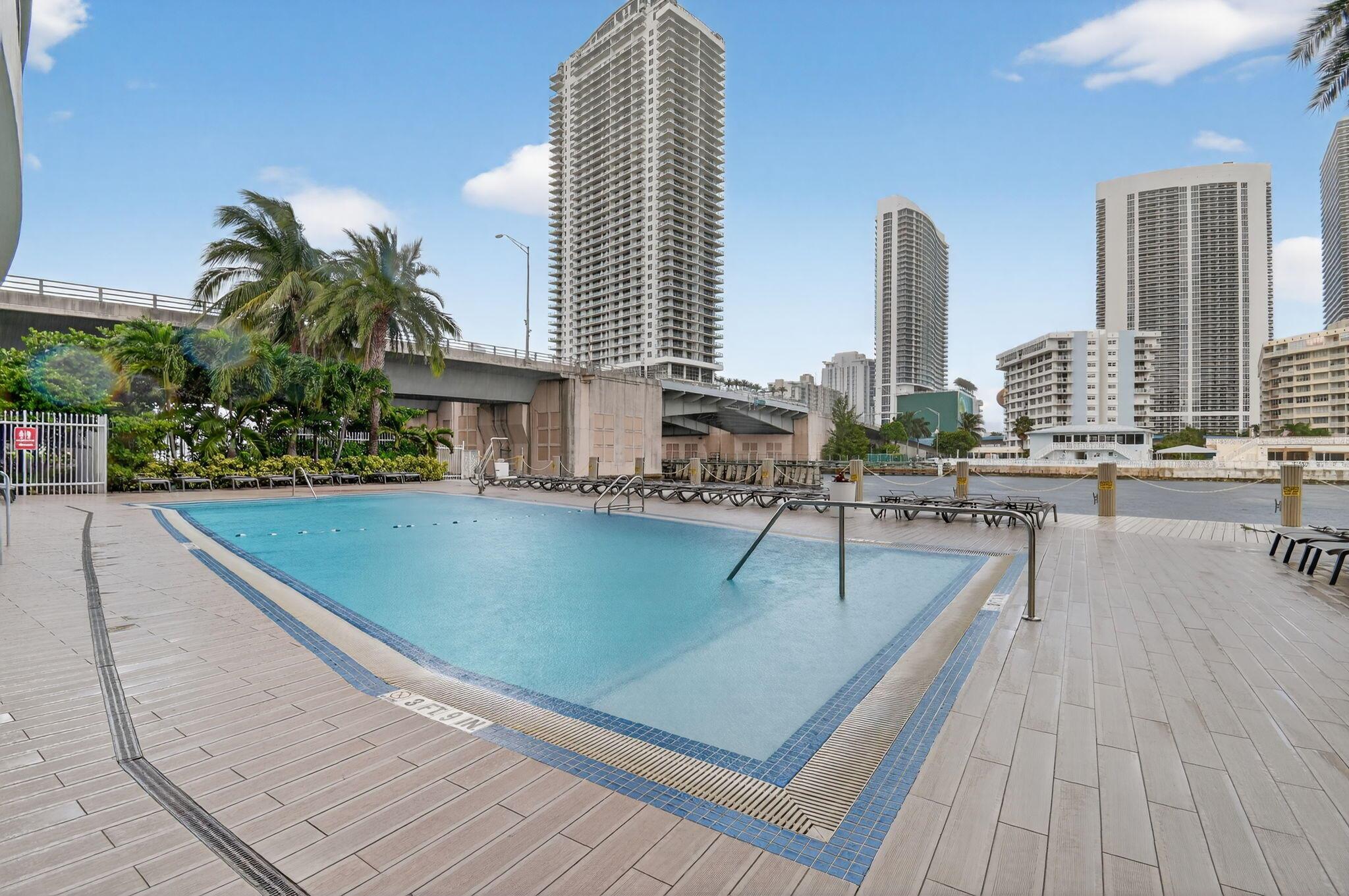 BEACHWALK CONDOMINIUM - Residential