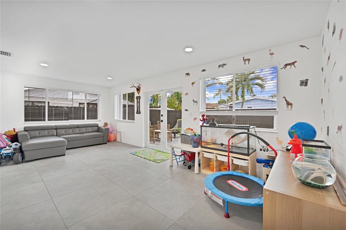 BOULEVARD HEIGHTS SEC TEN - Residential