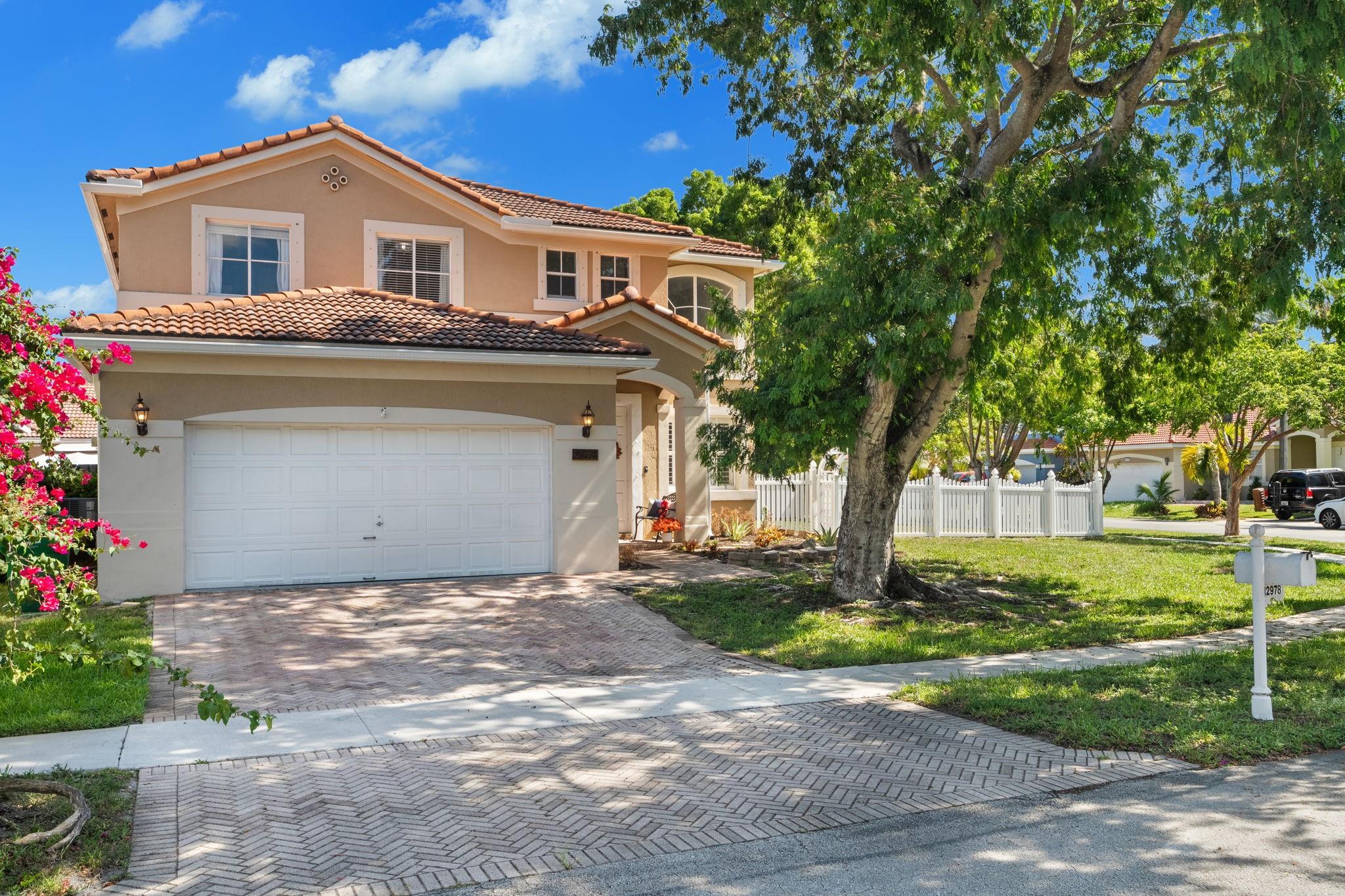 12978 SW 26th St, Miramar, FL, 33027/$724,998 1 12978 SW 26th St