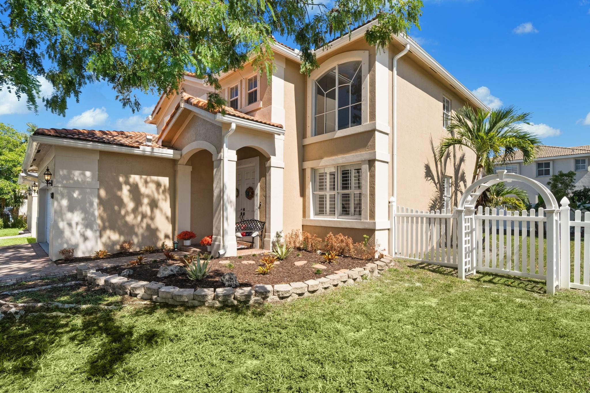 12978 SW 26th St, Miramar, FL, 33027/$724,998 2 12978 SW 26th St