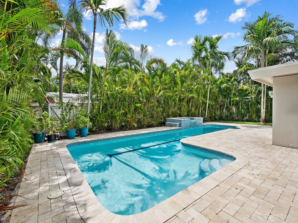 Macarthur Park 19-31 B - Residential