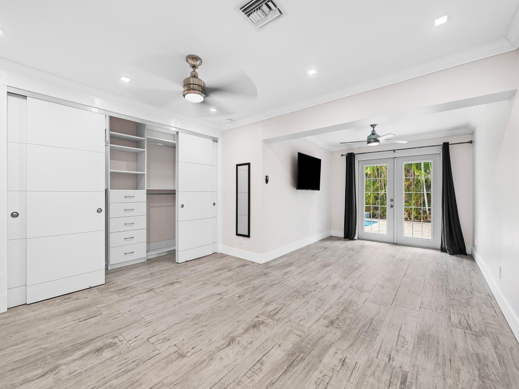 Macarthur Park 19-31 B - Residential