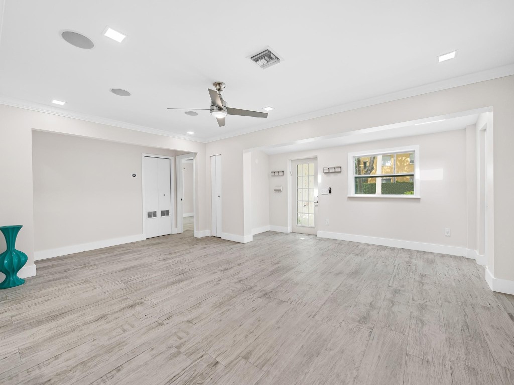 Macarthur Park 19-31 B - Residential