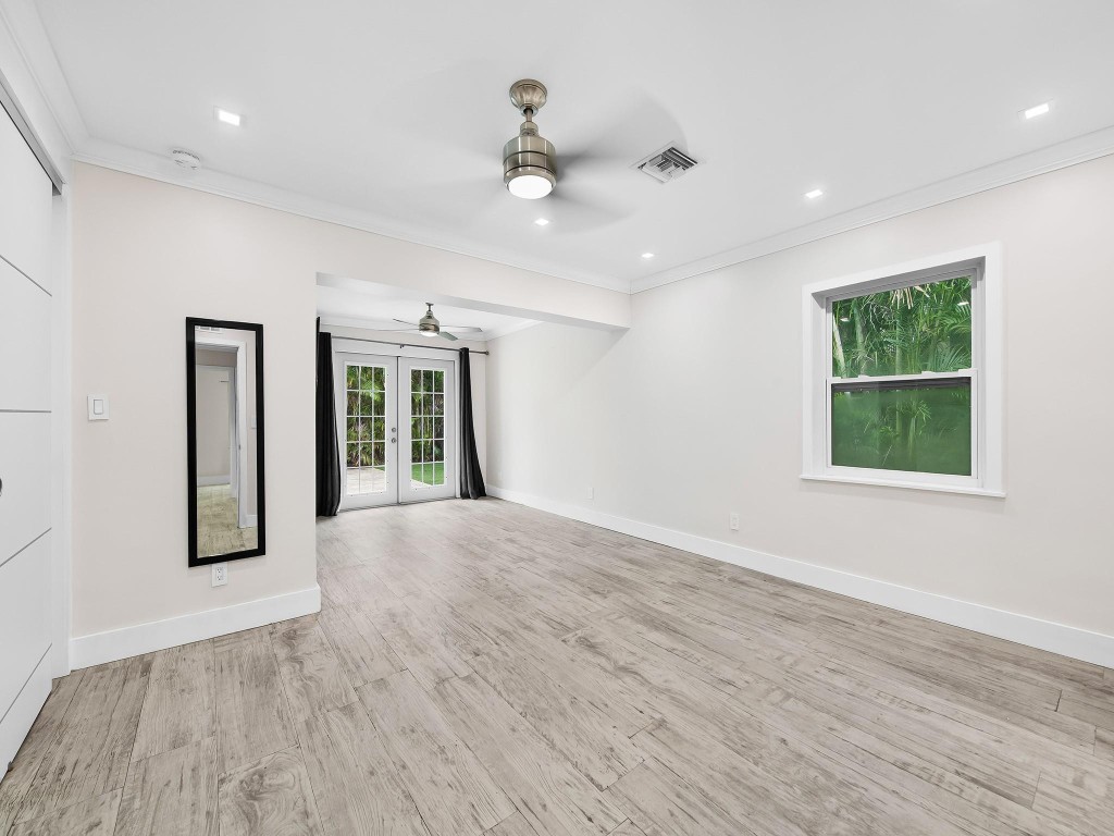 Macarthur Park 19-31 B - Residential