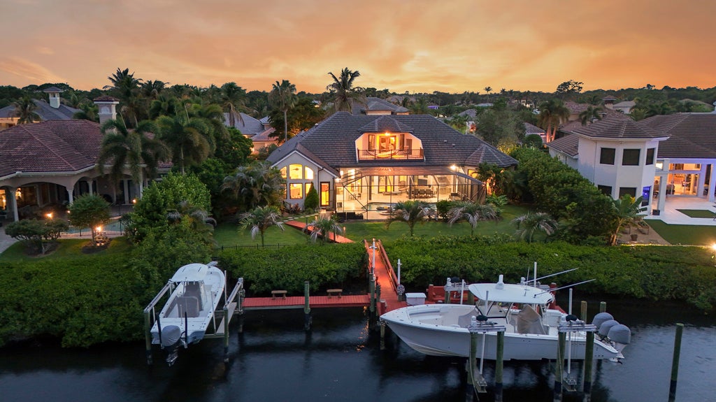 Photo of 18989 SE Windward Island Lane, Jupiter, FL 33458 (MLS # B26044449)