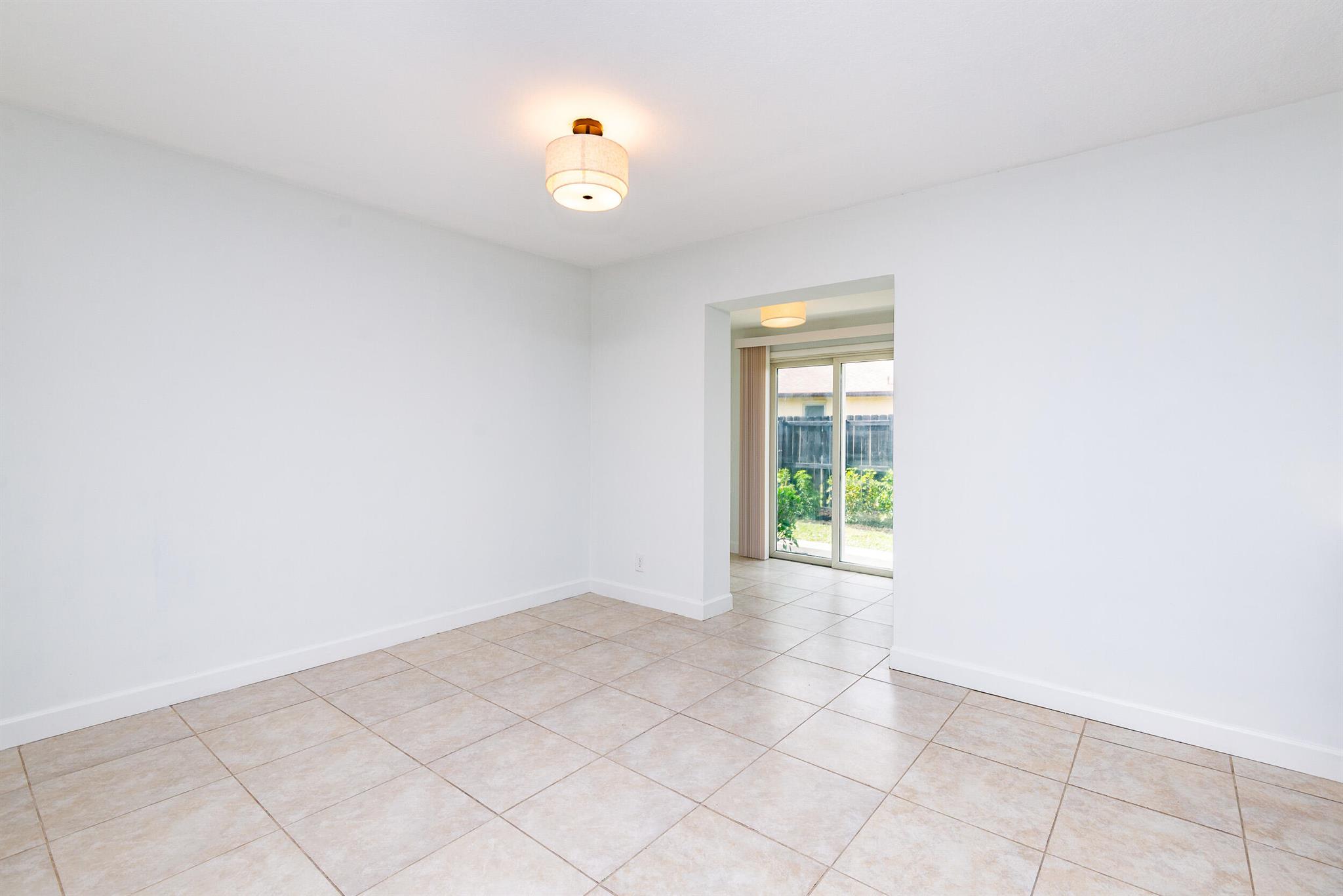 BOCA RATONE HGHTS - Residential Lease