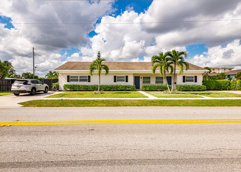 Photo of 121 SW 2nd Avenue, Boca Raton, FL 33432 (MLS # R11139151)