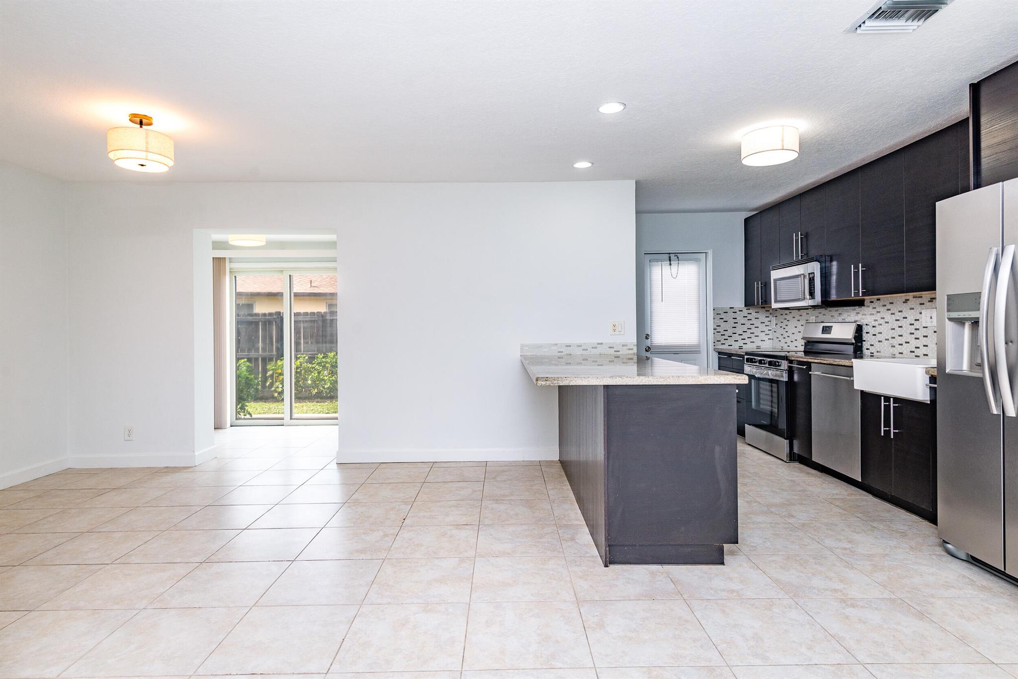 BOCA RATONE HGHTS - Residential Lease