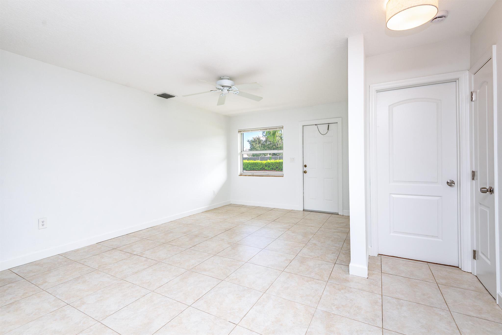 BOCA RATONE HGHTS - Residential Lease