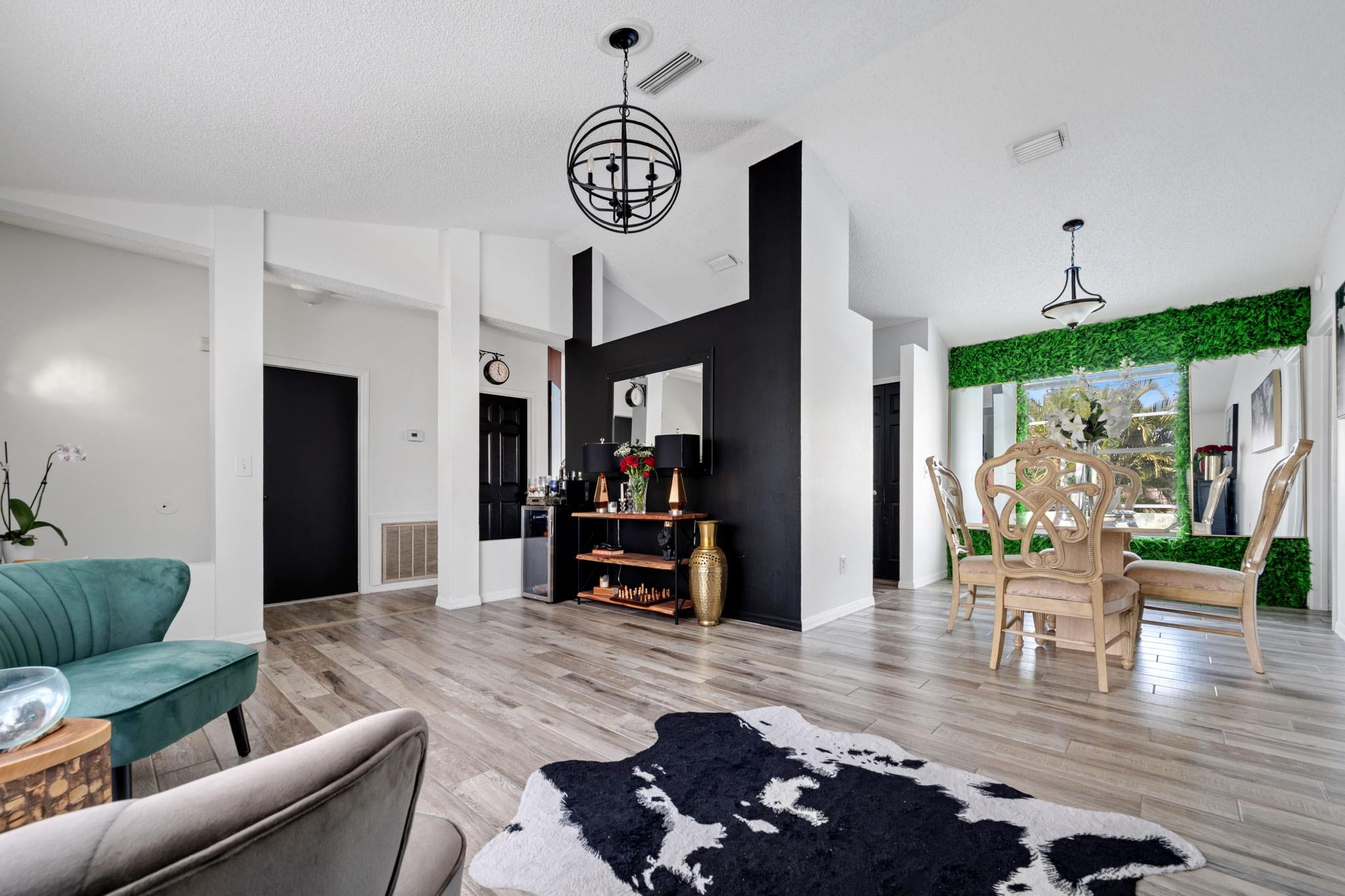 PORT ST LUCIE SECTION 33 - Residential