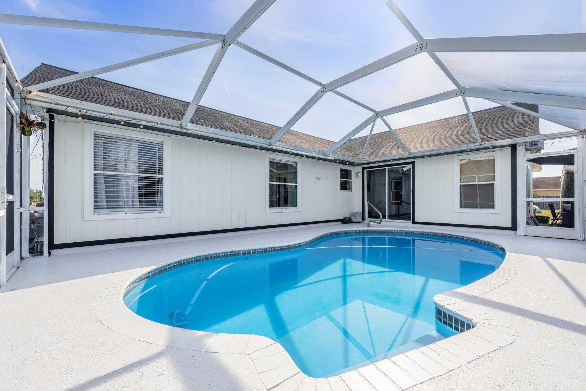 PORT ST LUCIE SECTION 33 - Residential