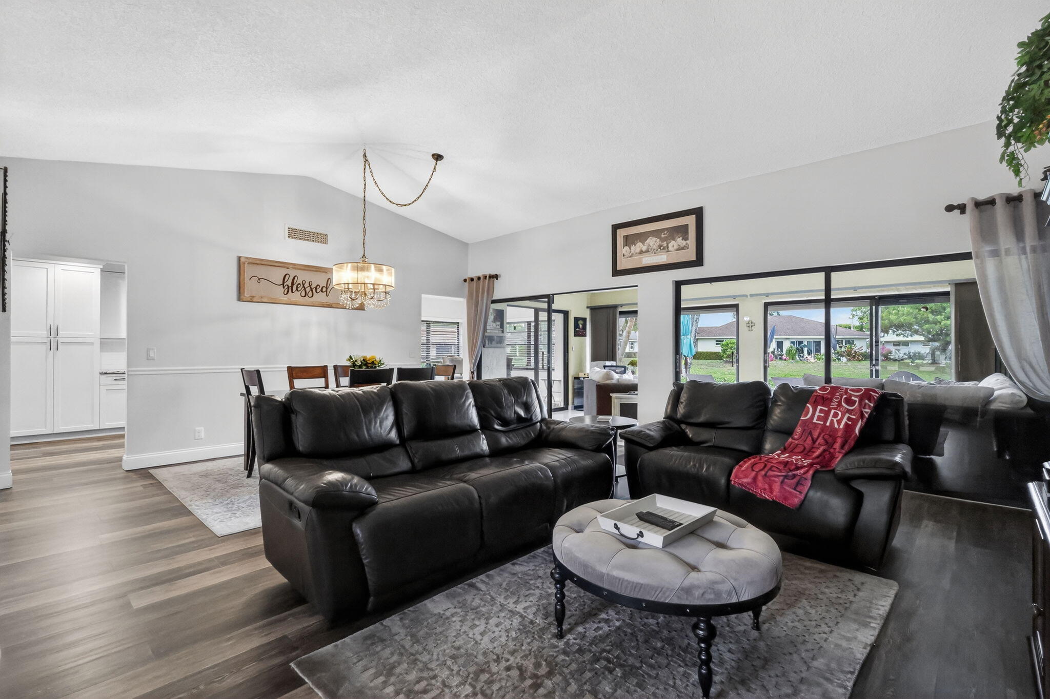 10659 Greentrail Drive S