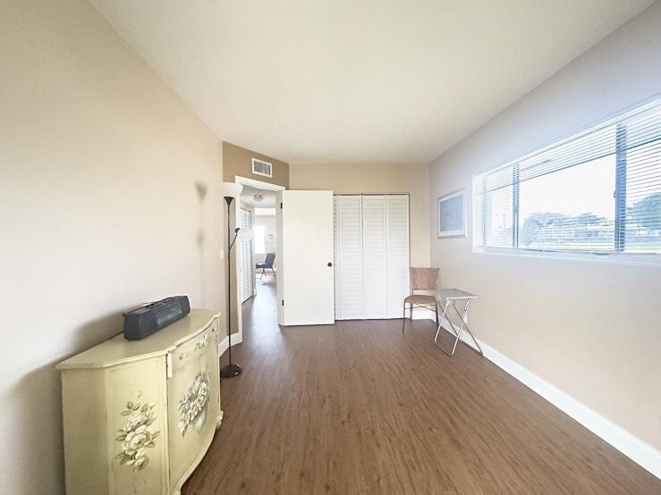 MURRY HILLS APT BLDG CONDO - Residential Lease