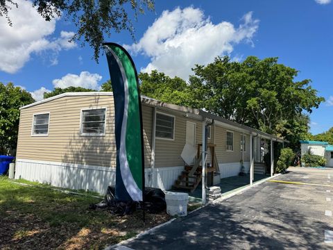 22 George St Lot 72 West Palm Beach FL 33405