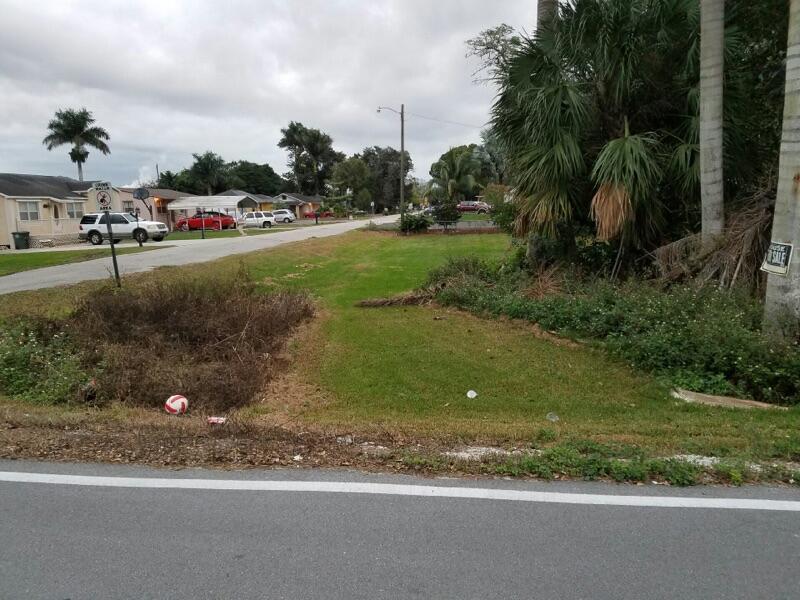 NORTHMOOR GARDENS - Land