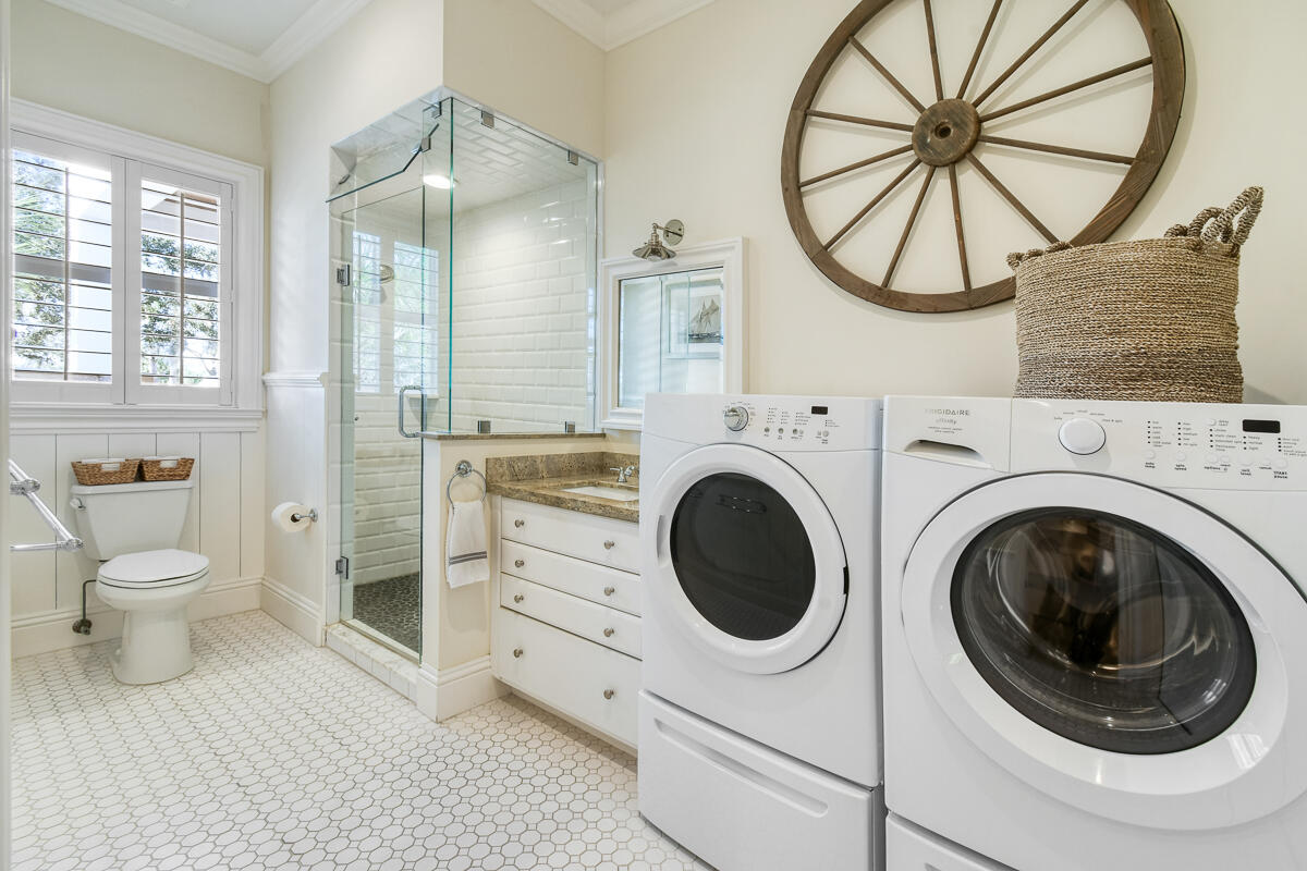 TRAILSIDE - Residential