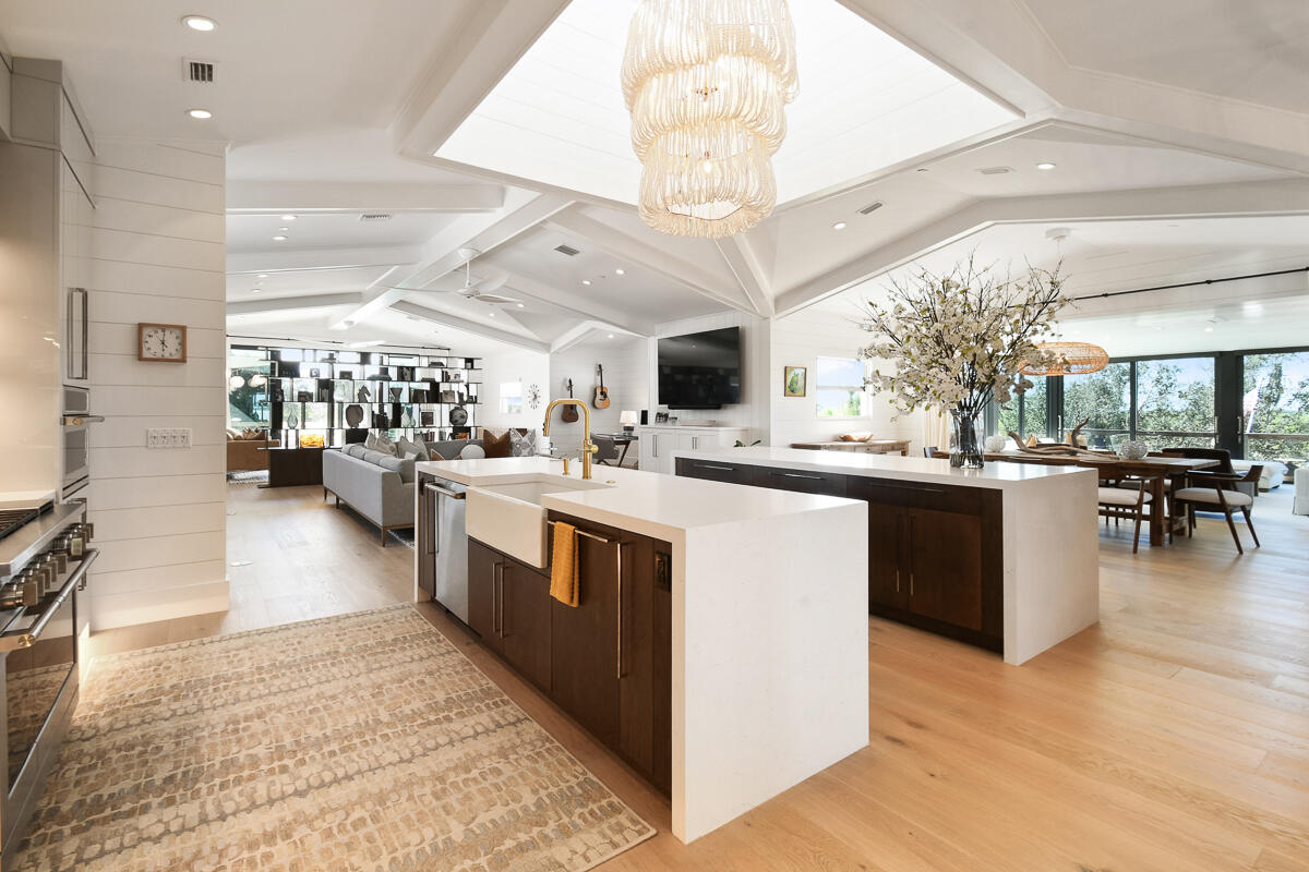 TRAILSIDE - Residential