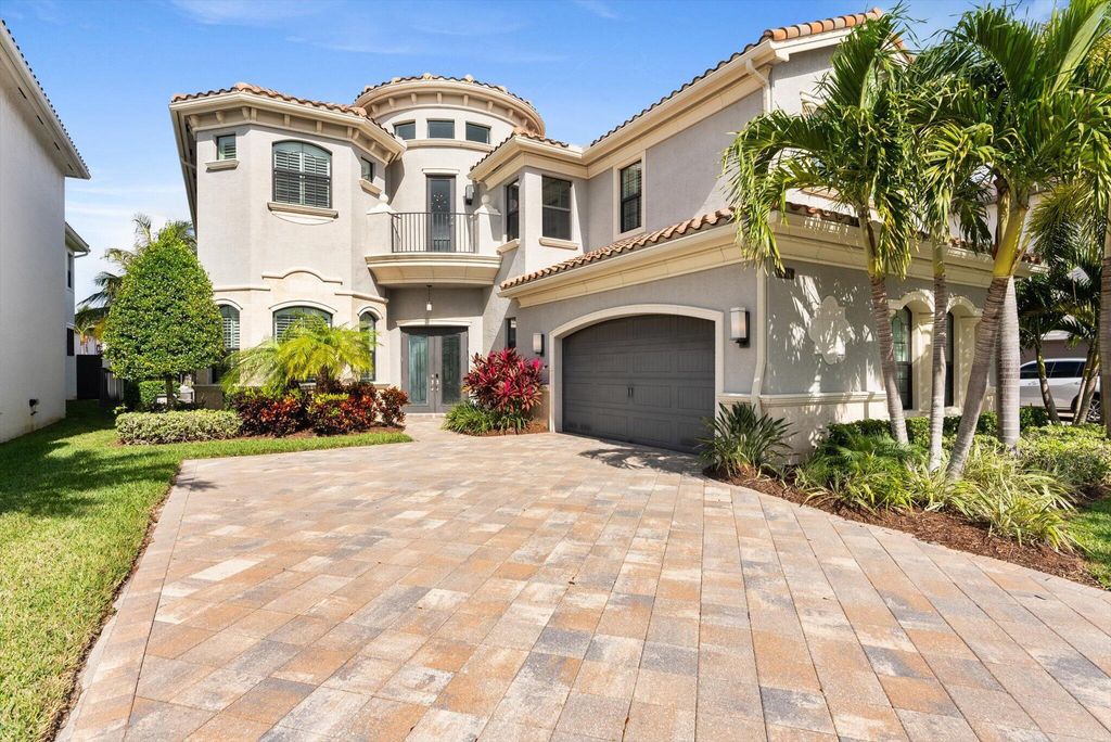 Photo of 9741 Vitrail Lane, Delray Beach, FL 33446 (MLS # R11055692)