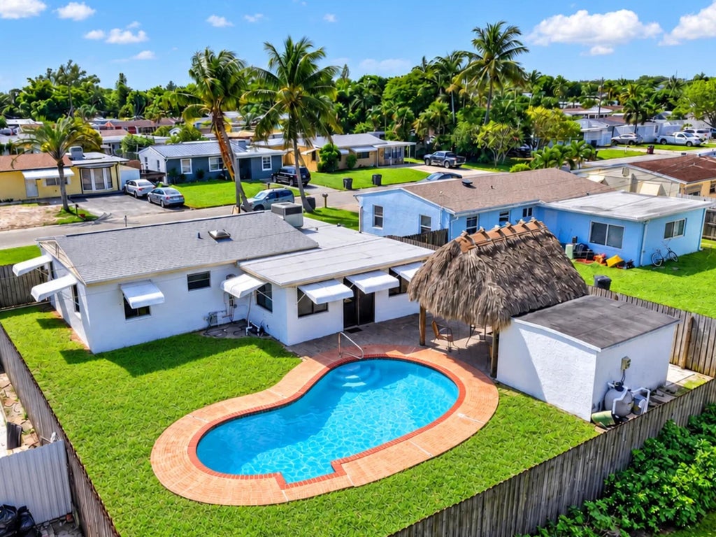 Photo of 3110 Scanlan Avenue, Lake Worth, FL 33461 (MLS # B26094940)