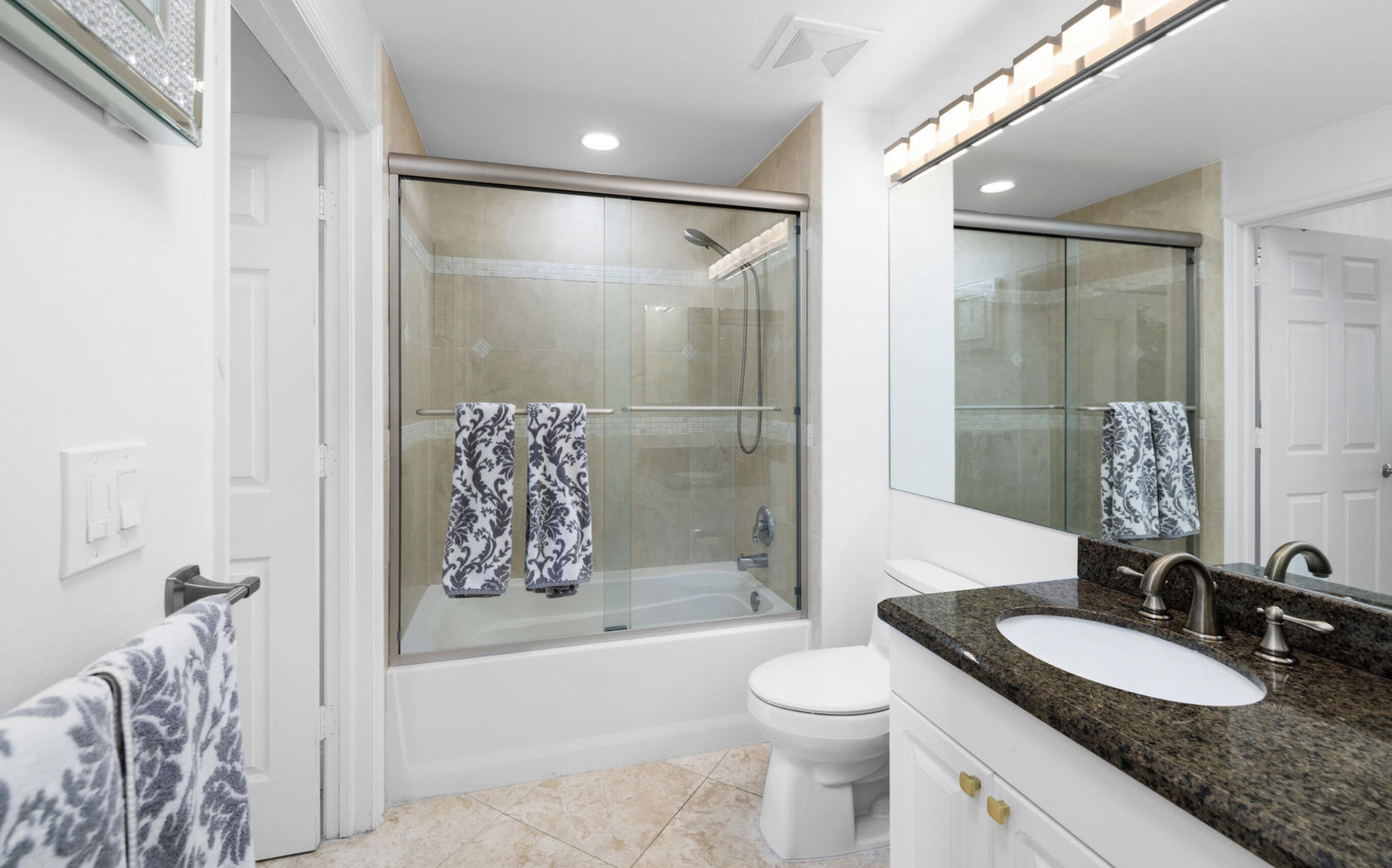 MONTECITO PALM BEACH CONDO - Residential Lease