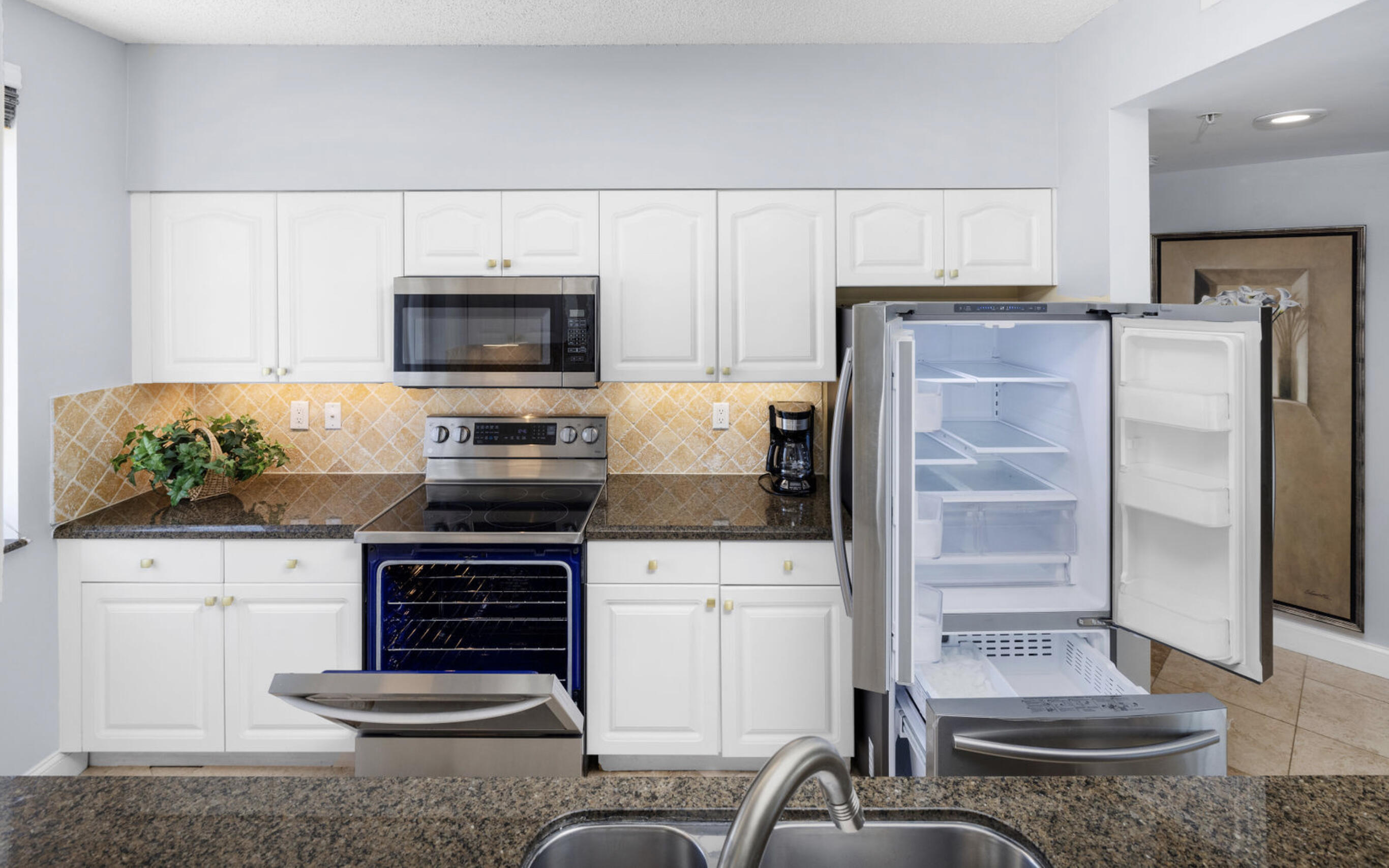 MONTECITO PALM BEACH CONDO - Residential Lease