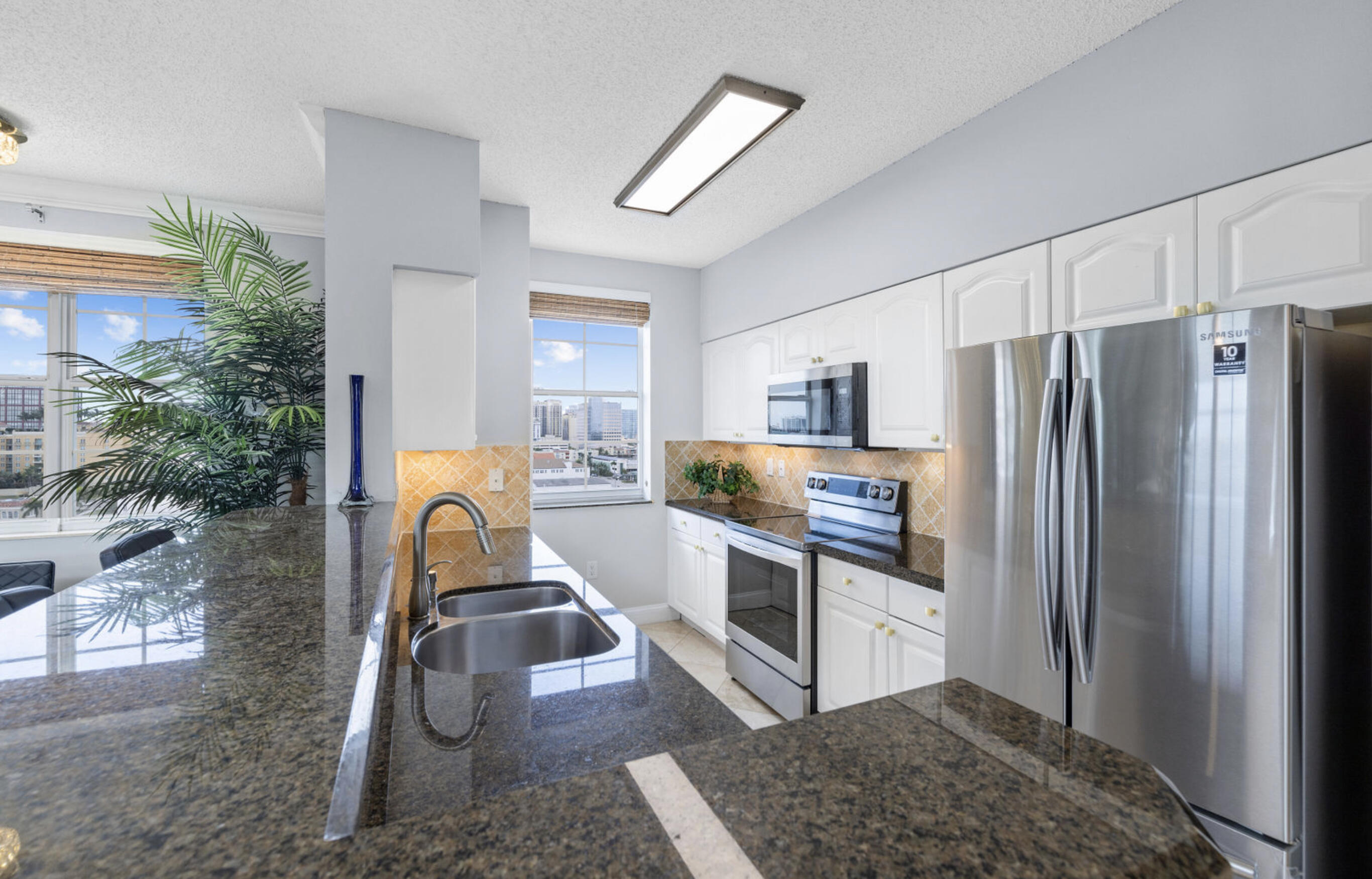 MONTECITO PALM BEACH CONDO - Residential Lease