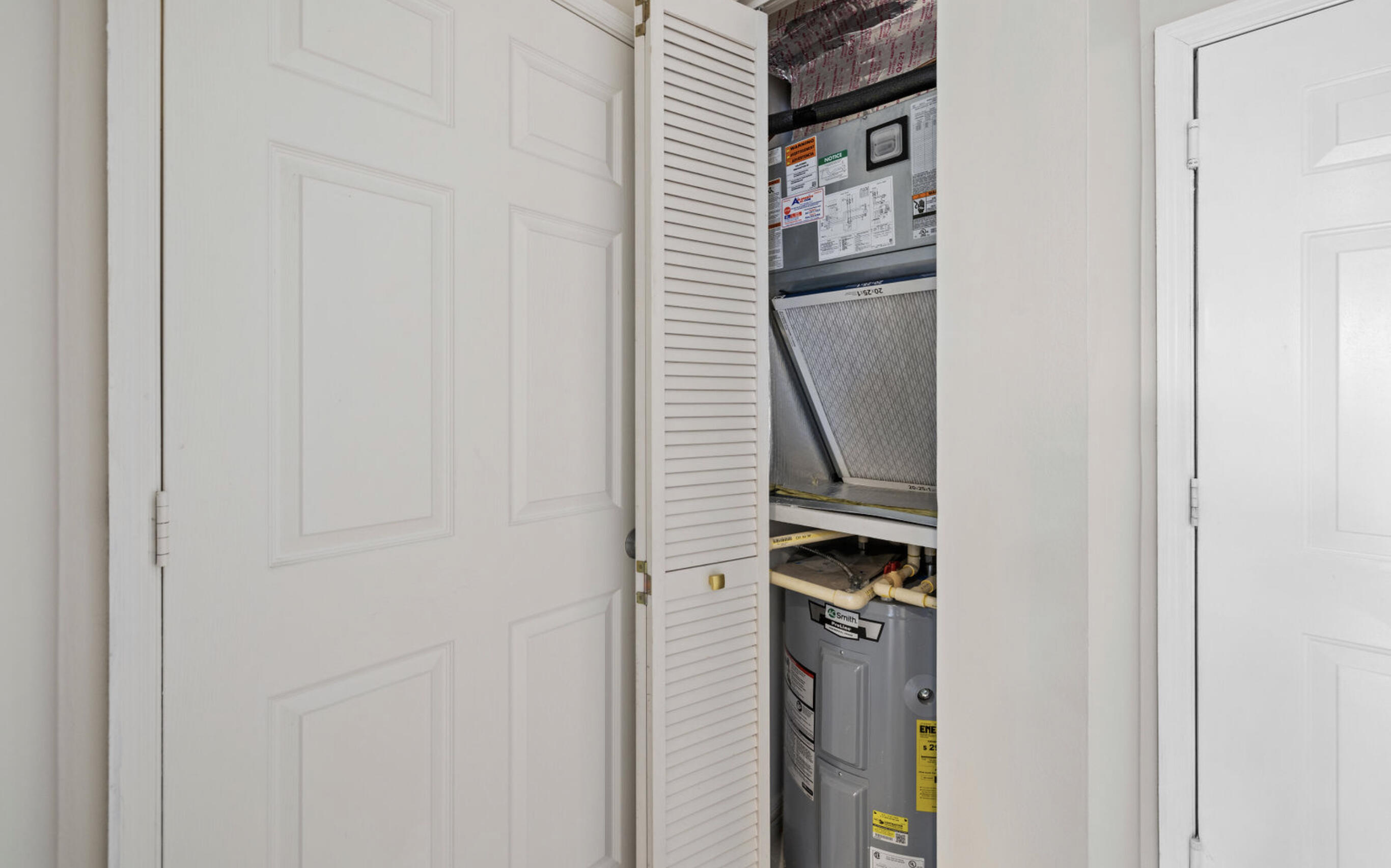 MONTECITO PALM BEACH CONDO - Residential Lease