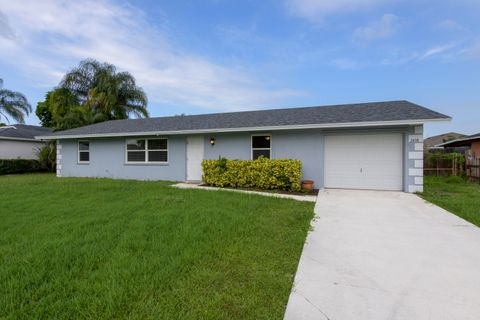 A home in Port St Lucie