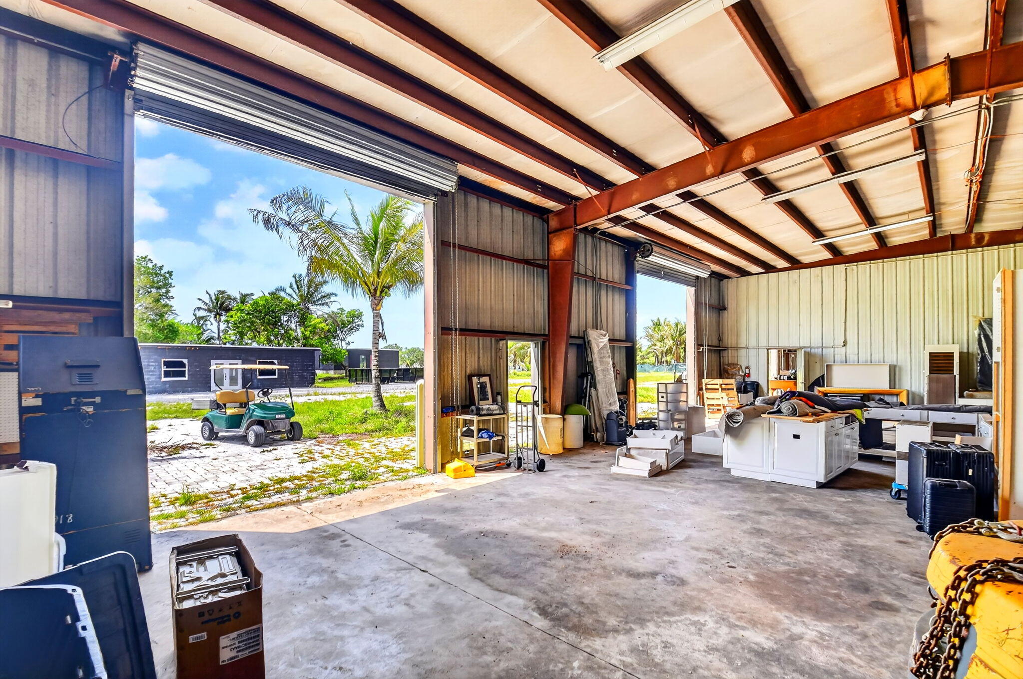 HERITAGE FARMS - Land