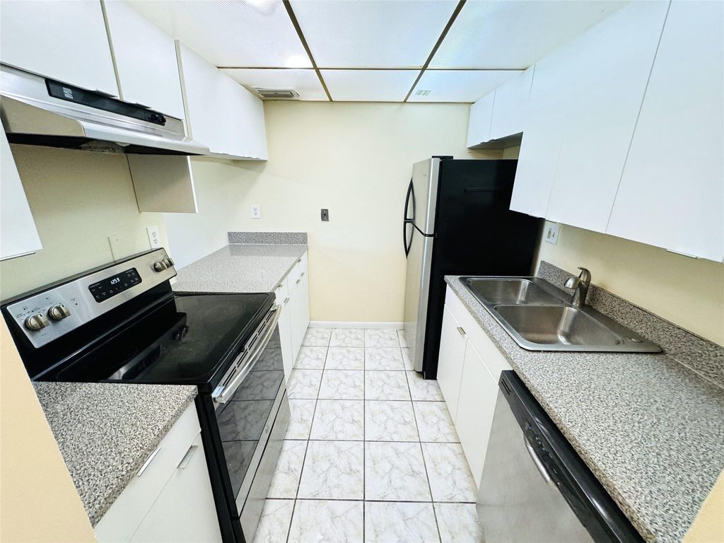 Photo of 1720 N Congress Ave #407, West Palm Beach, FL 33401 (MLS # F10472898)