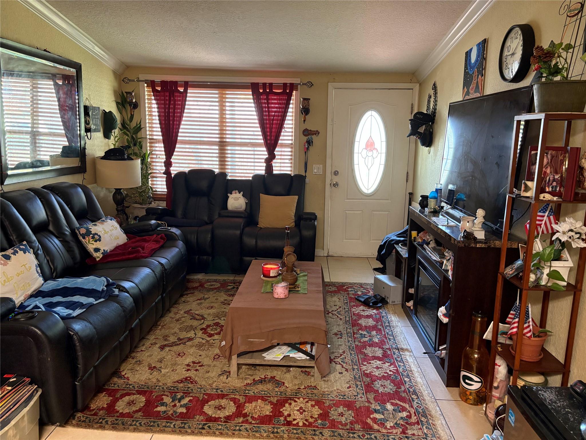 View photos, virtual tours, details... 7112 Southgate Blvd 7112