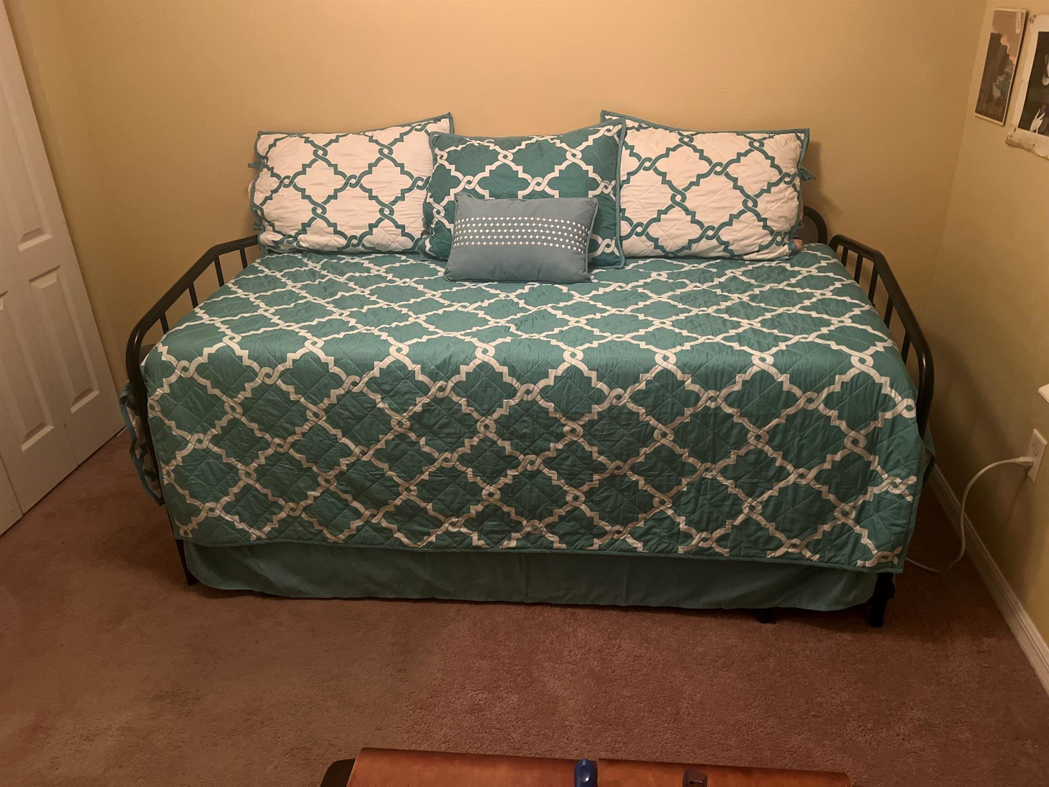 EAST LAKE VILLAGE NO 2 - Residential