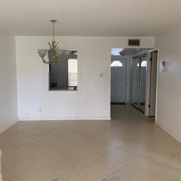 Oriole Gardens - Residential