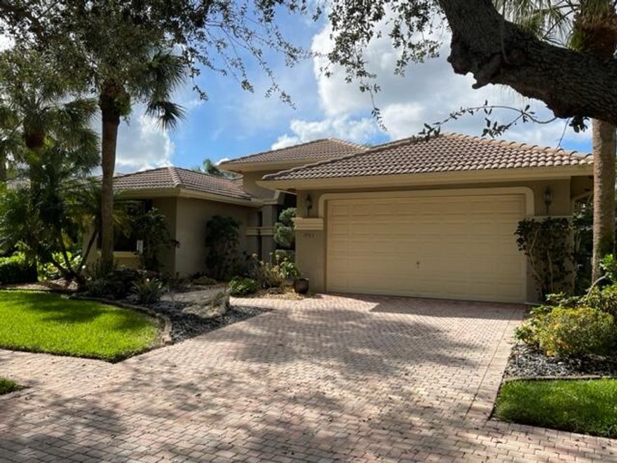 1x Capital contribution of 1 quarter HOA fees due at closing. Set up Appointment in Showing Time, 24-hr notice for access. No HOA application is required. The clubhouse boasts a beautiful pool and deck area, tennis courts, pickle-ball (coming soon), card rooms, billiard room, art studio, library, business center, small movie theater, fitness center and grand ballroom for our meet an greats and numerous other events that we host. We have an onsite manager and lifestyle director. Power washing of the roofs and painting of the exterior of dwelling are included in the HOA fees. The home has ceramic tile floors.