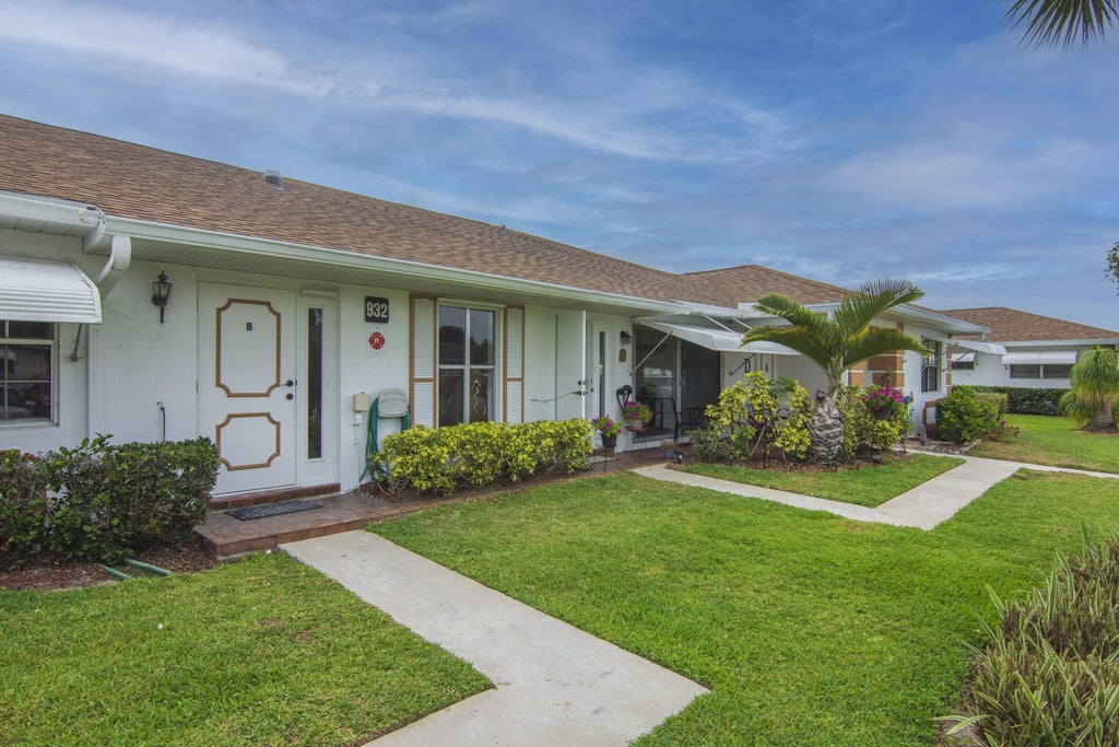 Photo of 932 Savannas Point Drive #C, Fort Pierce, FL 34982 (MLS # R11004263)