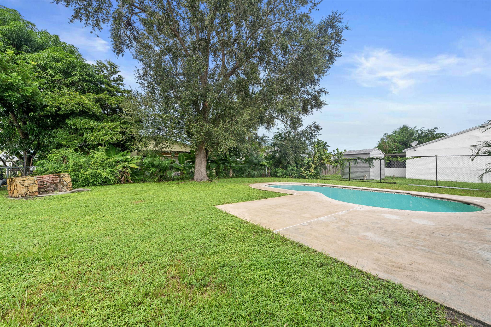 COUNTERPOINT ESTATES - Residential