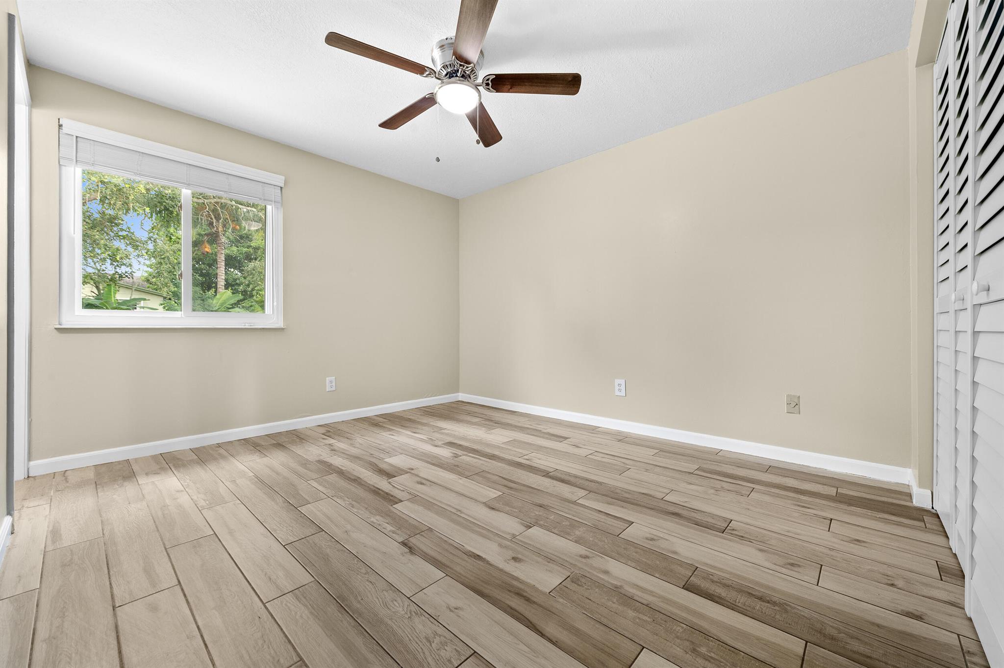 COUNTERPOINT ESTATES - Residential