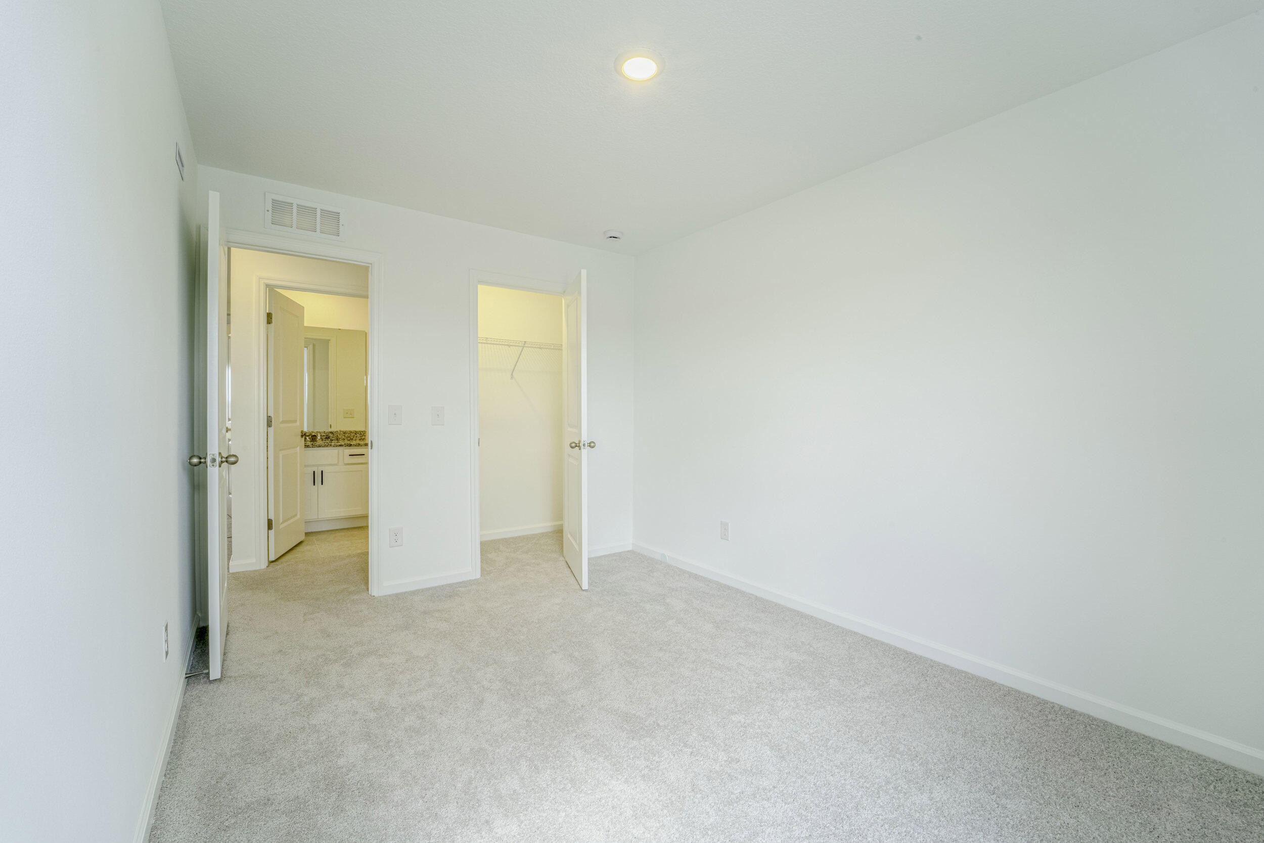 CATAMARAN COVE - PHASE I & II REPLAT - Residential