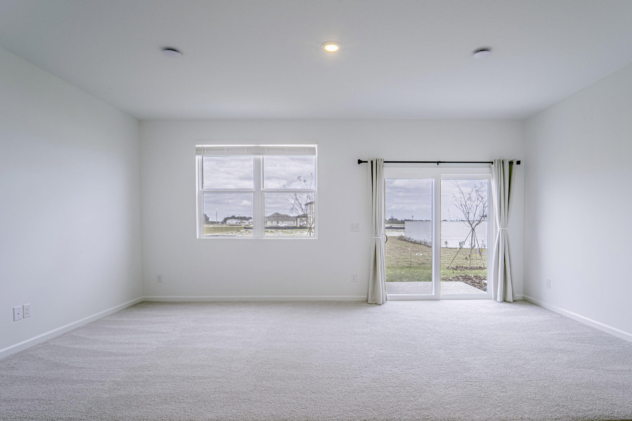 CATAMARAN COVE - PHASE I & II REPLAT - Residential