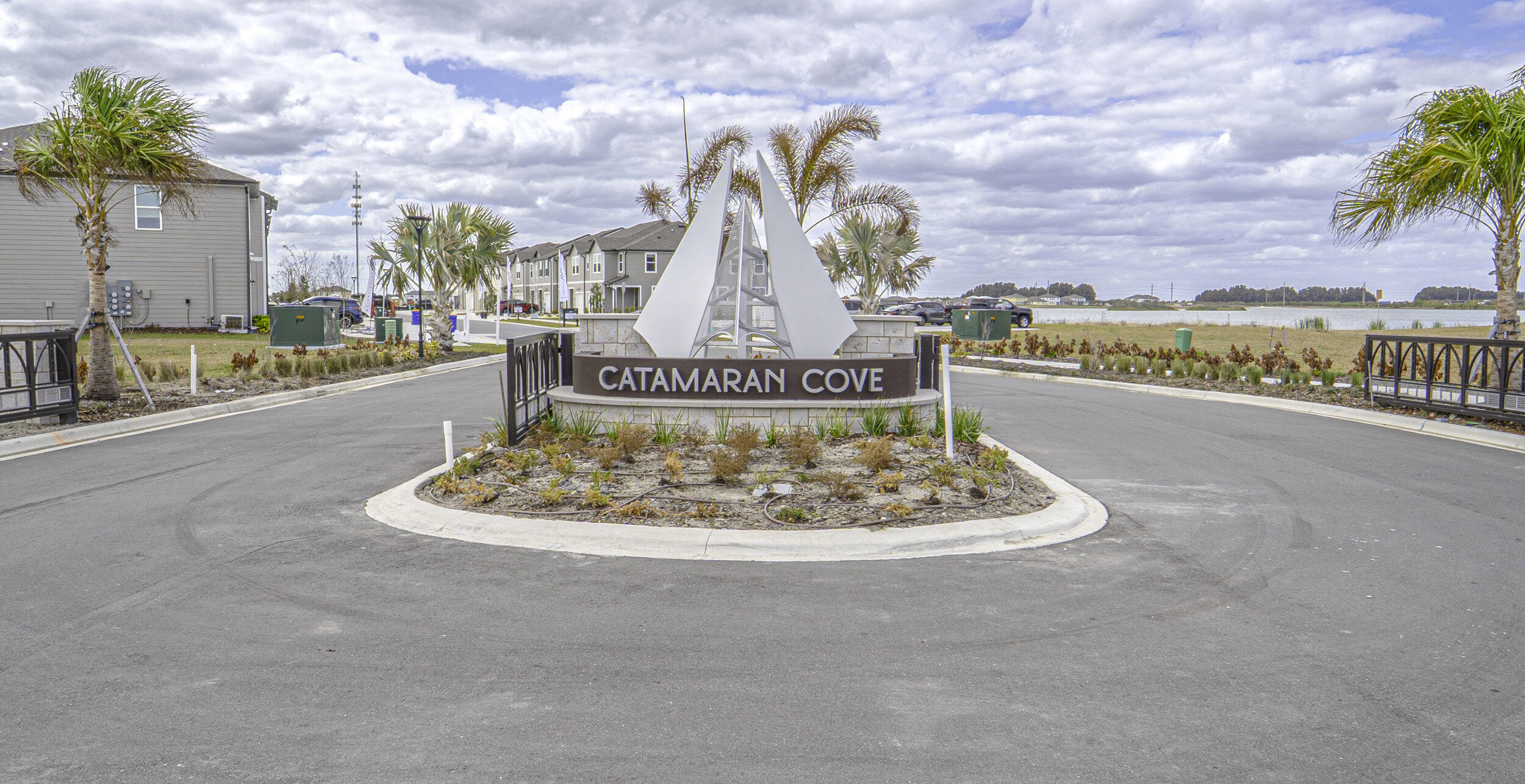 CATAMARAN COVE - PHASE I & II REPLAT - Residential